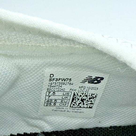 New Balance Mens Furon Dispatch FG V7 Soccer Cleats US 7.5M EU 40.5 White EUC main image 6